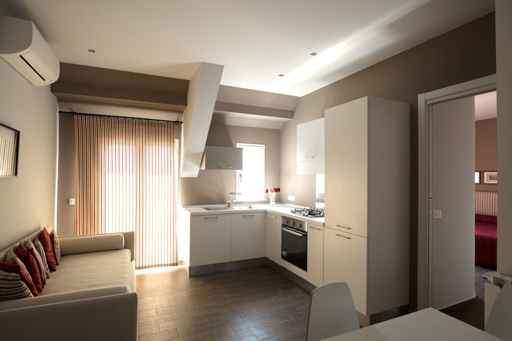 Marbela Residence 38/84