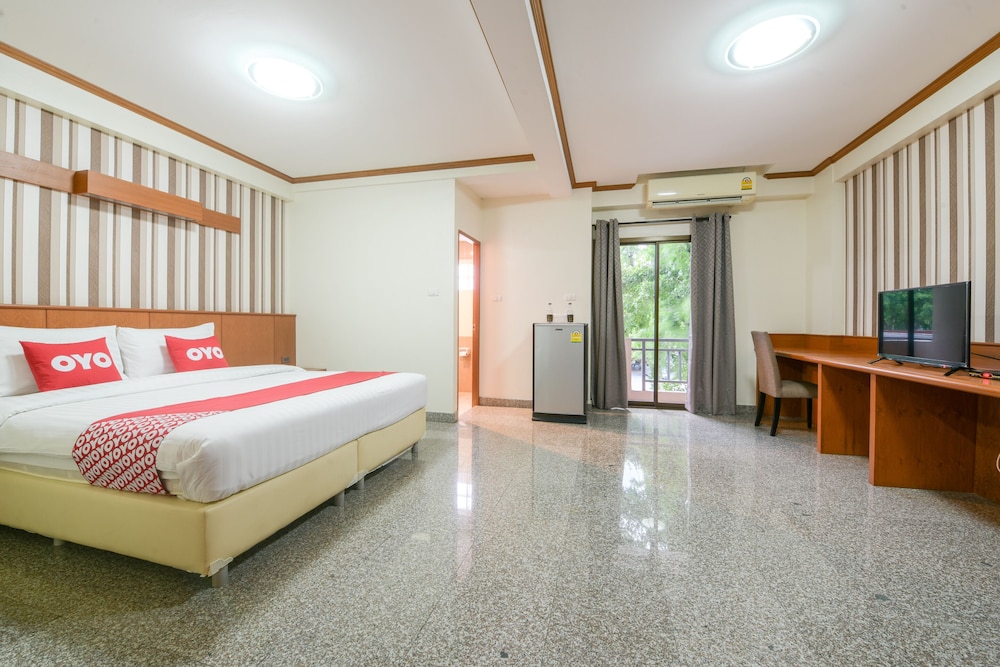 The Route Sriracha Hotel And Residence 13/49