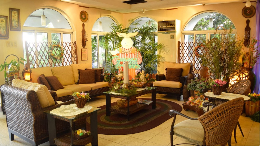 Subic Park Hotel 52/73