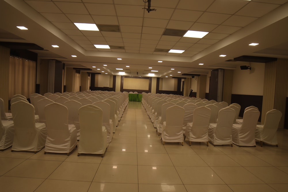 PL A Residency Trichy 36/44