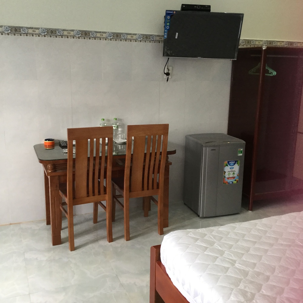 Hotel Nguyen Toan 20/29