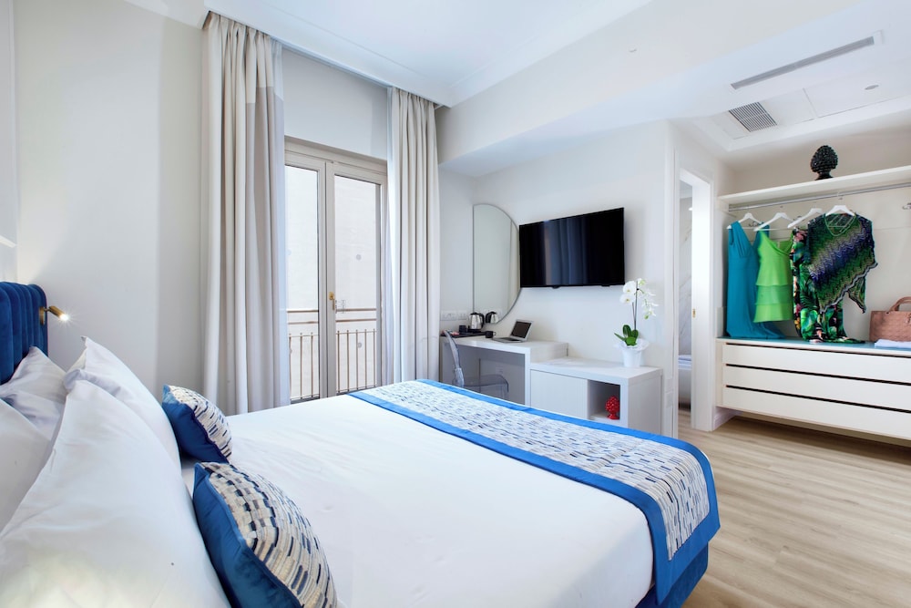 SUPERIOR, DOUBLE OR TWIN BED, BALCONY