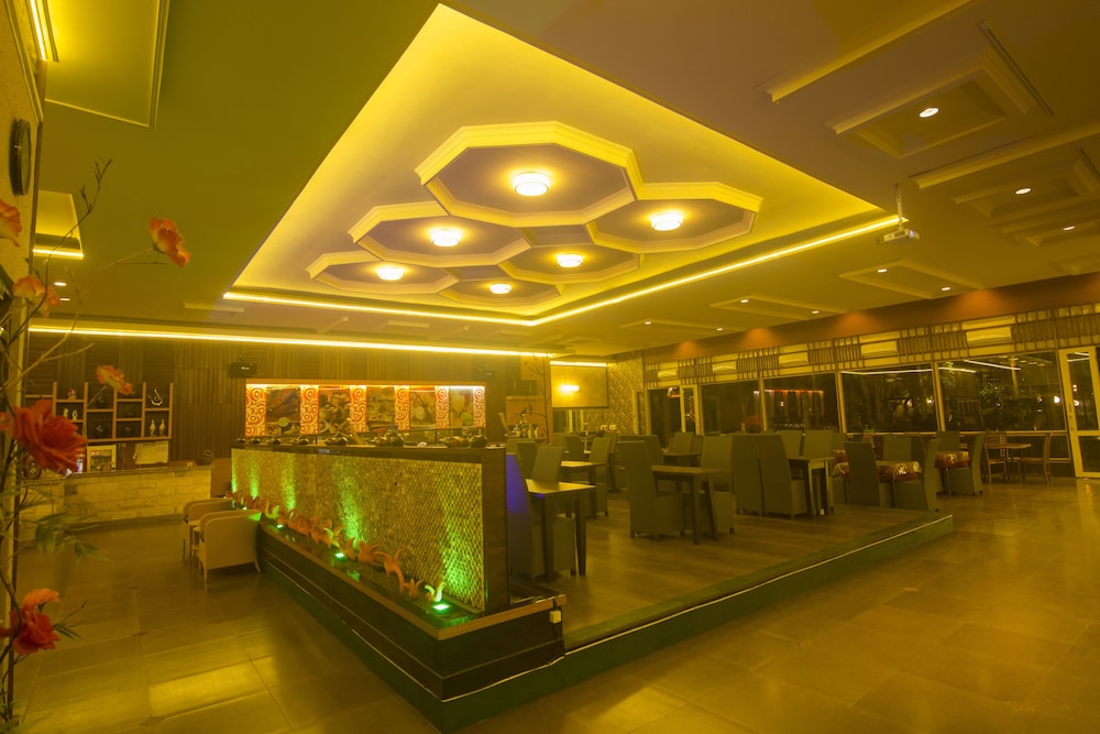 Savita Garden Inn 7/44