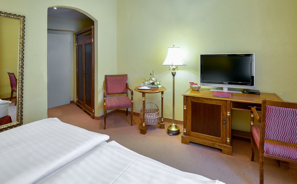 HOTEL CONTINENTAL 21/64