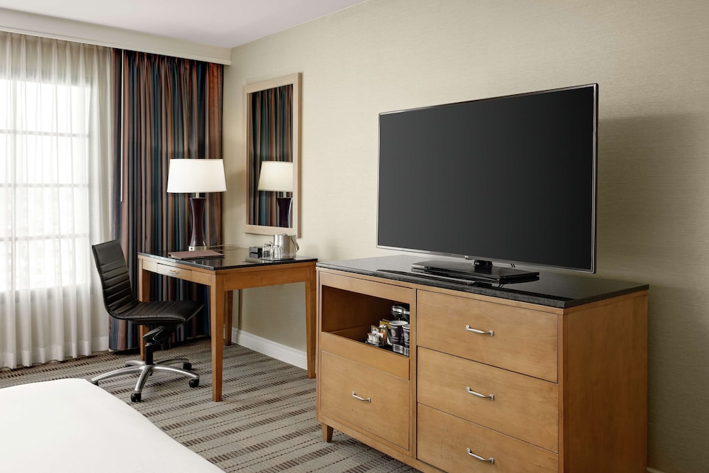 DOUBLETREE BY HILTON SAN PEDRO - PORT OF LOS ANGELES 46/65