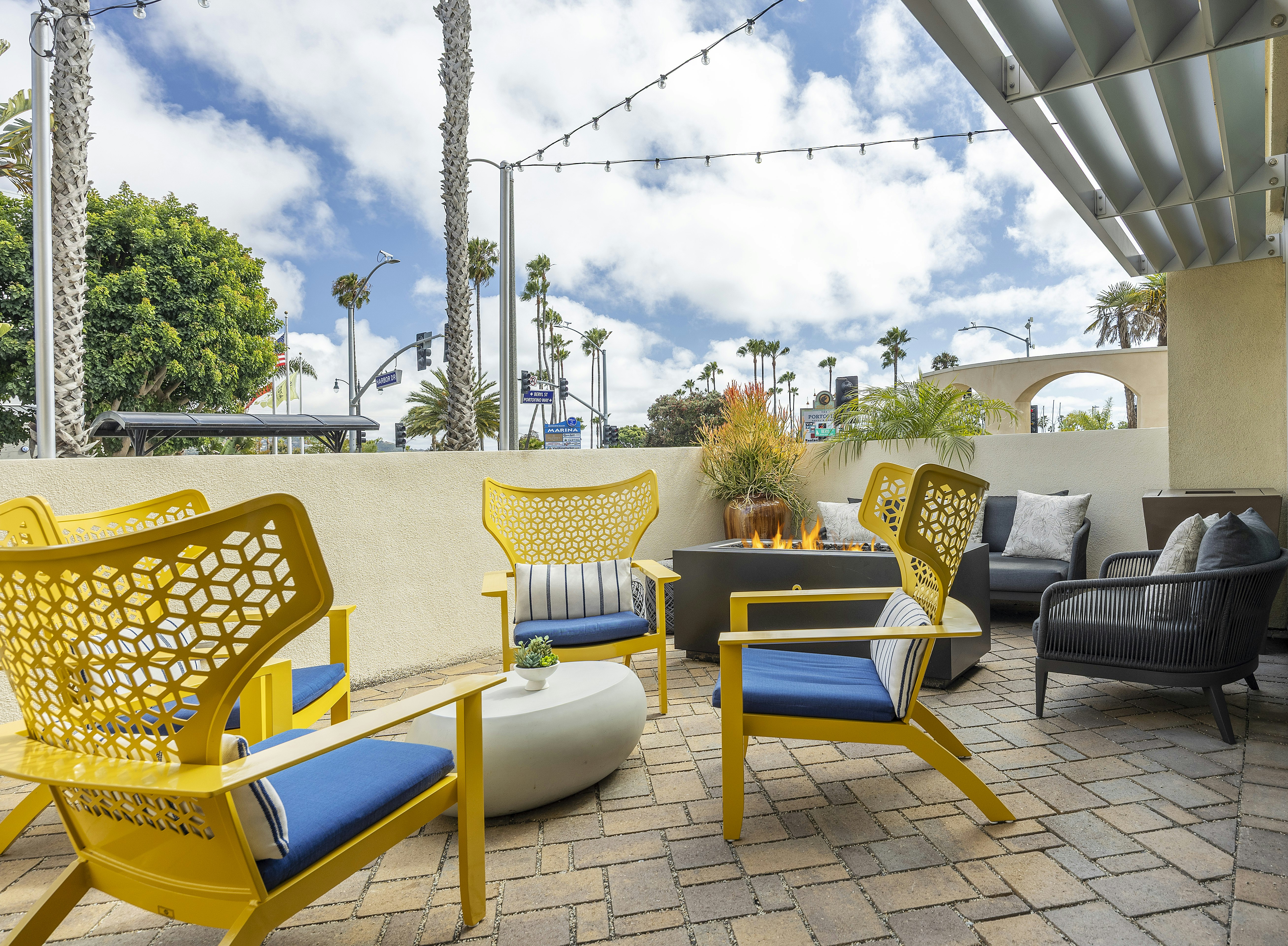 Redondo Beach Hotel Tapestry Collection By Hilton 38/76