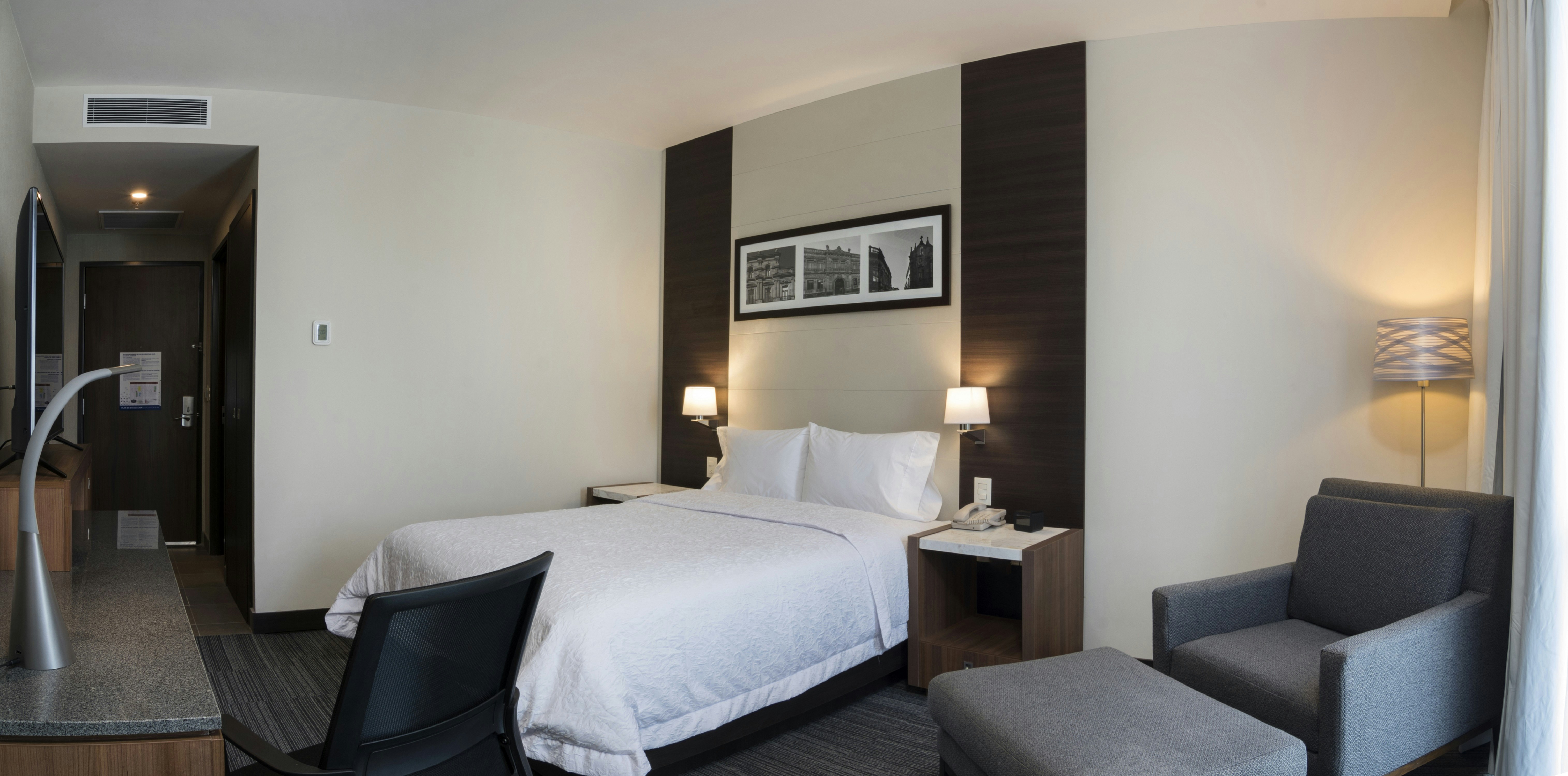 Hampton Inn And Suites San Luis Potosi Slp 19/53
