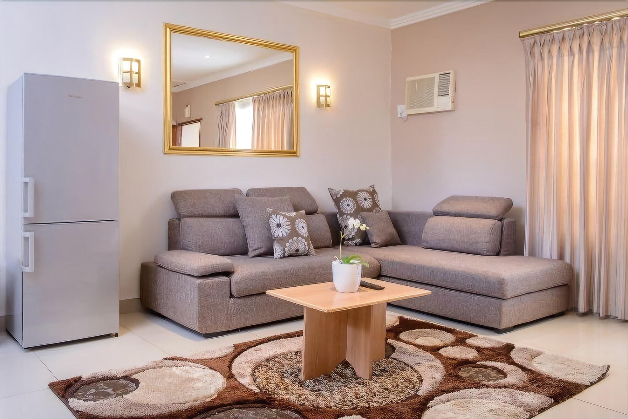 The Cycad Lodge & Chalets 24/50