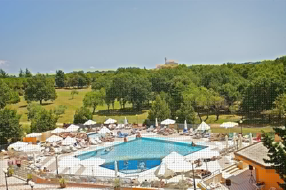 Arena Hotel Holiday 43/50