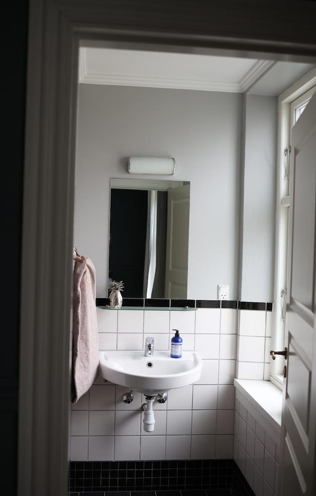 SOFS Boutique Hotel 36/41