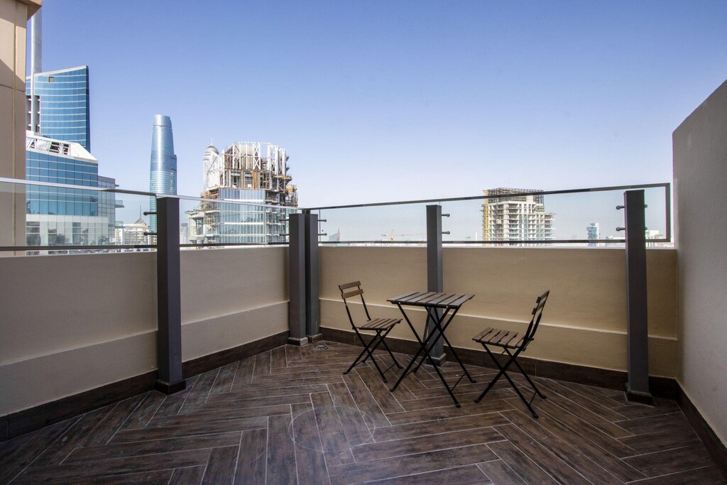 Sky-High Duplex Penthouse Marina & Sea Views 10/10