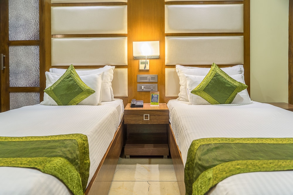 Armoise Hotel 18/40