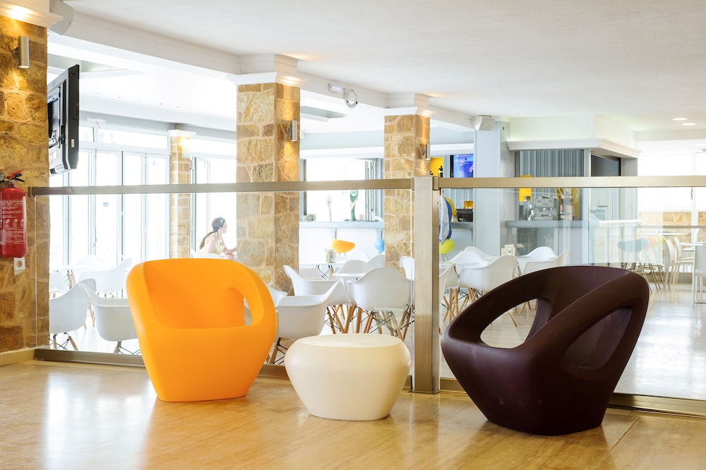 Mimosa Hotel 15/28