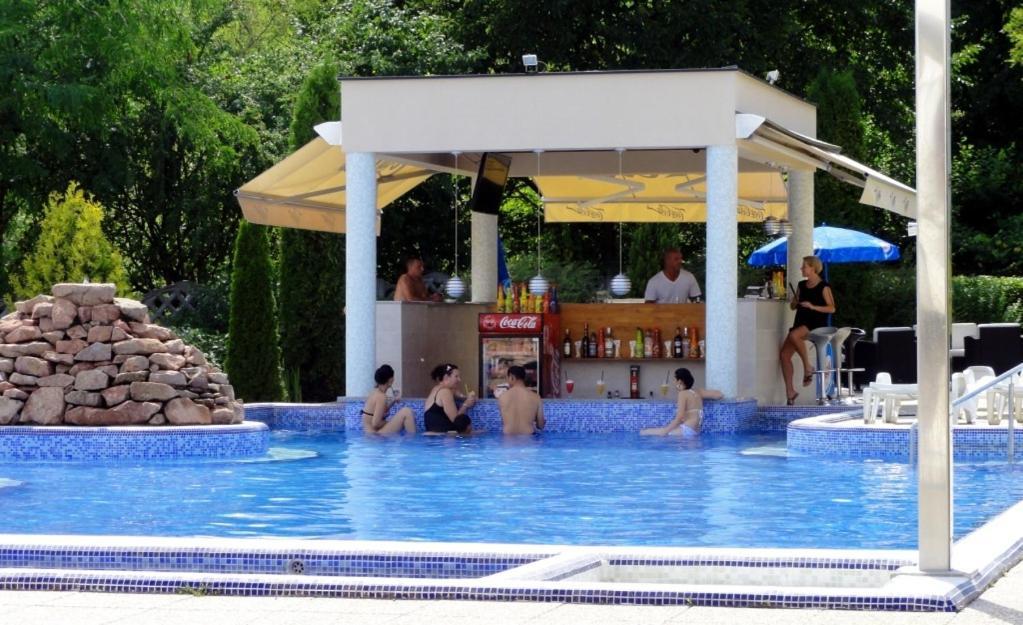 Villa Volgy 46/50