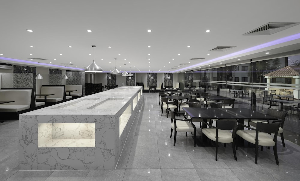 Radisson Blu Hotel Yanbu 40/58