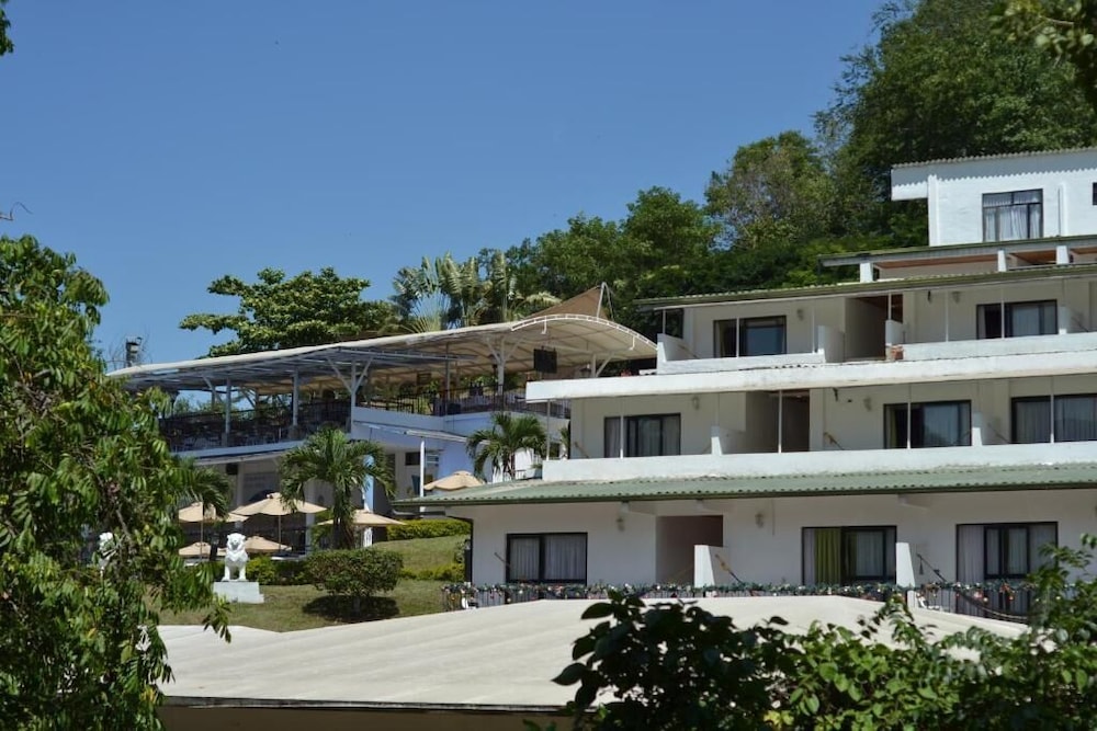 Villeta Resort Hotel 4/47
