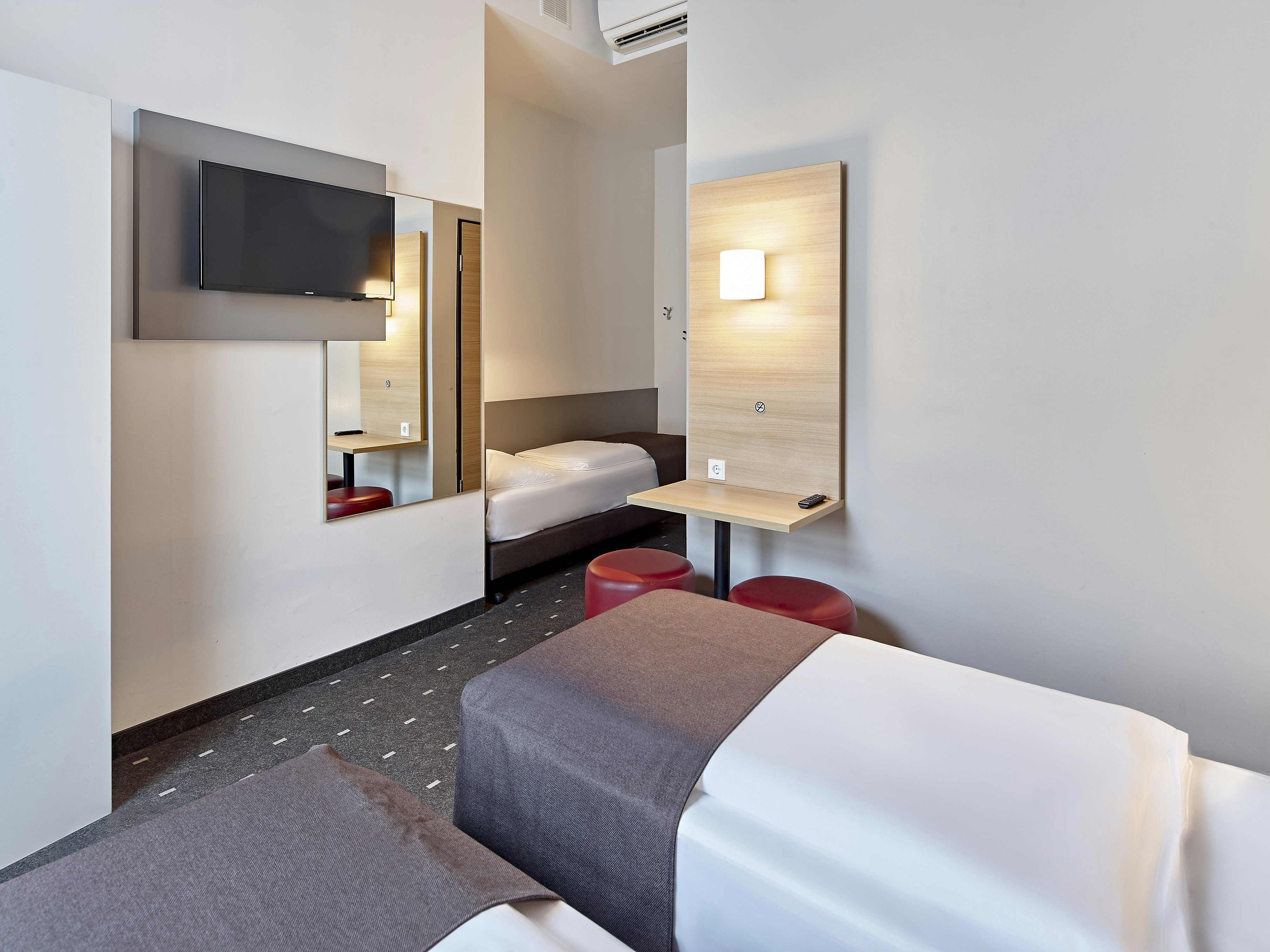 B&B Hotel Koln-Troisdorf 23/30