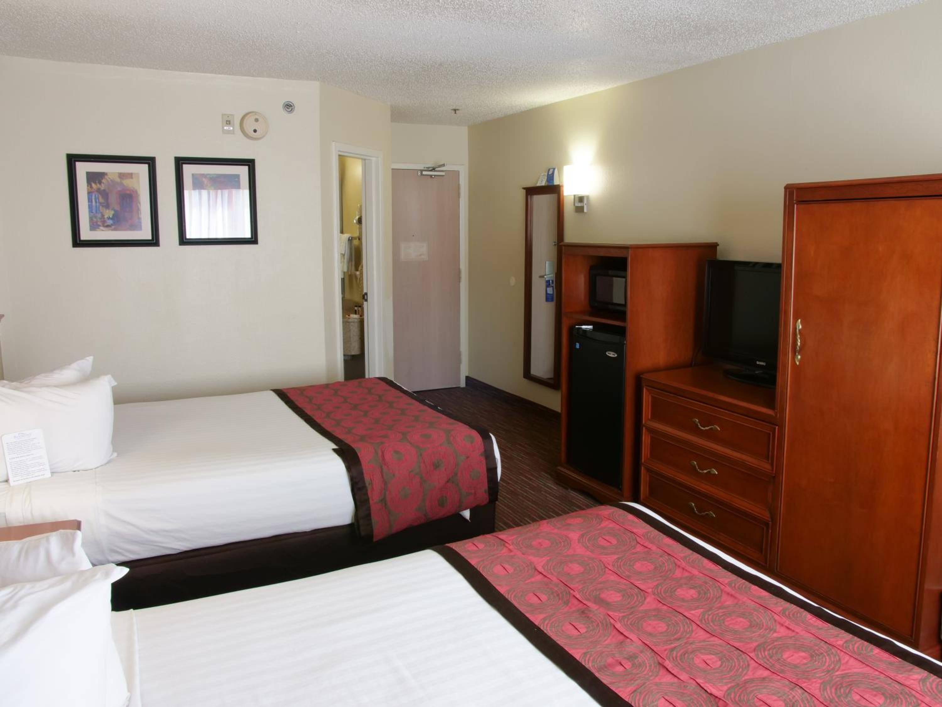غرفة ديلوكس بسريرين مزدوجين