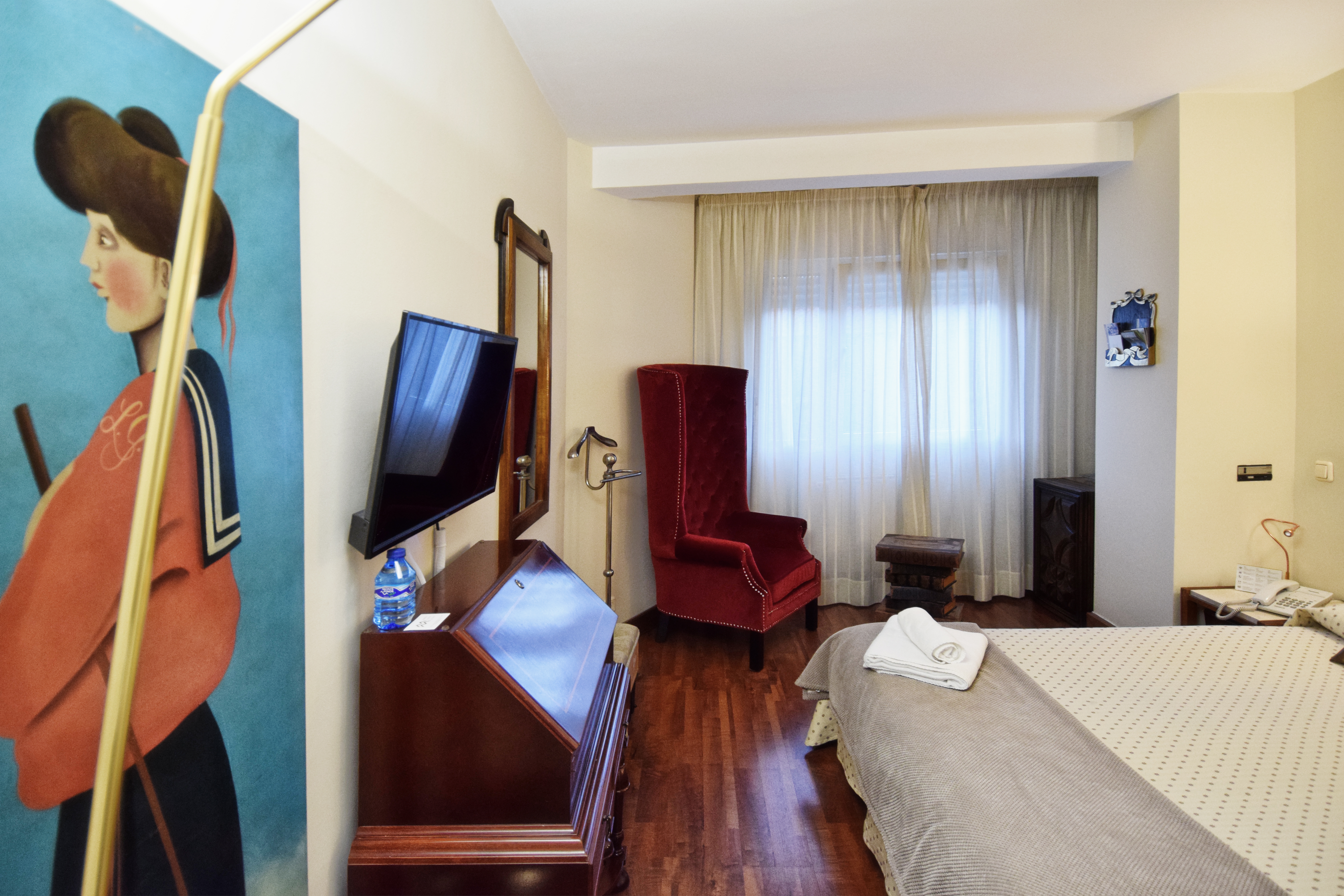 Standard, Double or Twin Bed