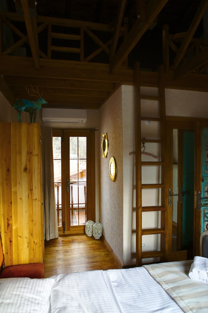 Ibri Boutique Hotel 19/35