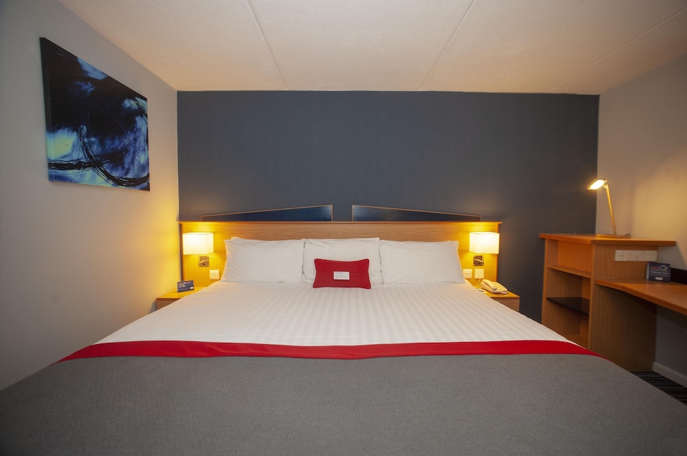 Holiday Inn Express Perth 19/72