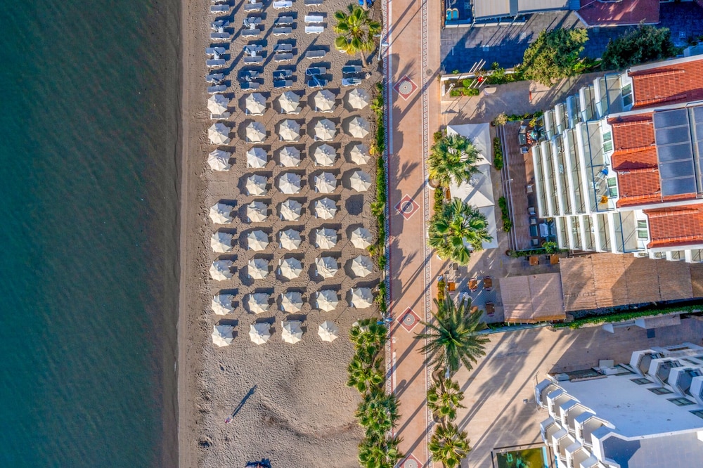 Begonville Beach Hotel - Adult Only 8/49