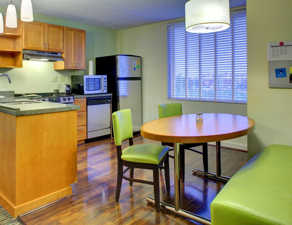 Hyatt House Fort Lauderdale Airport - South & Cruise Port 43/52