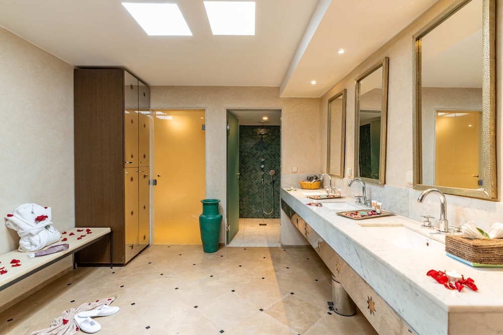 Al Maaden Villa Hotel And Spa 49/50