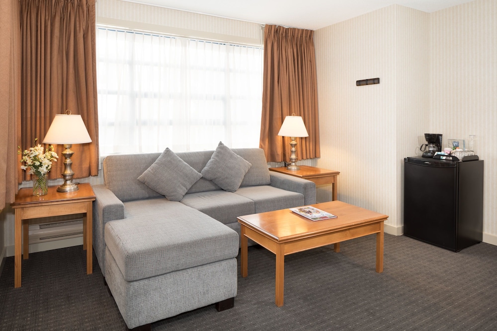 Listel Whistler Hotel 42/62