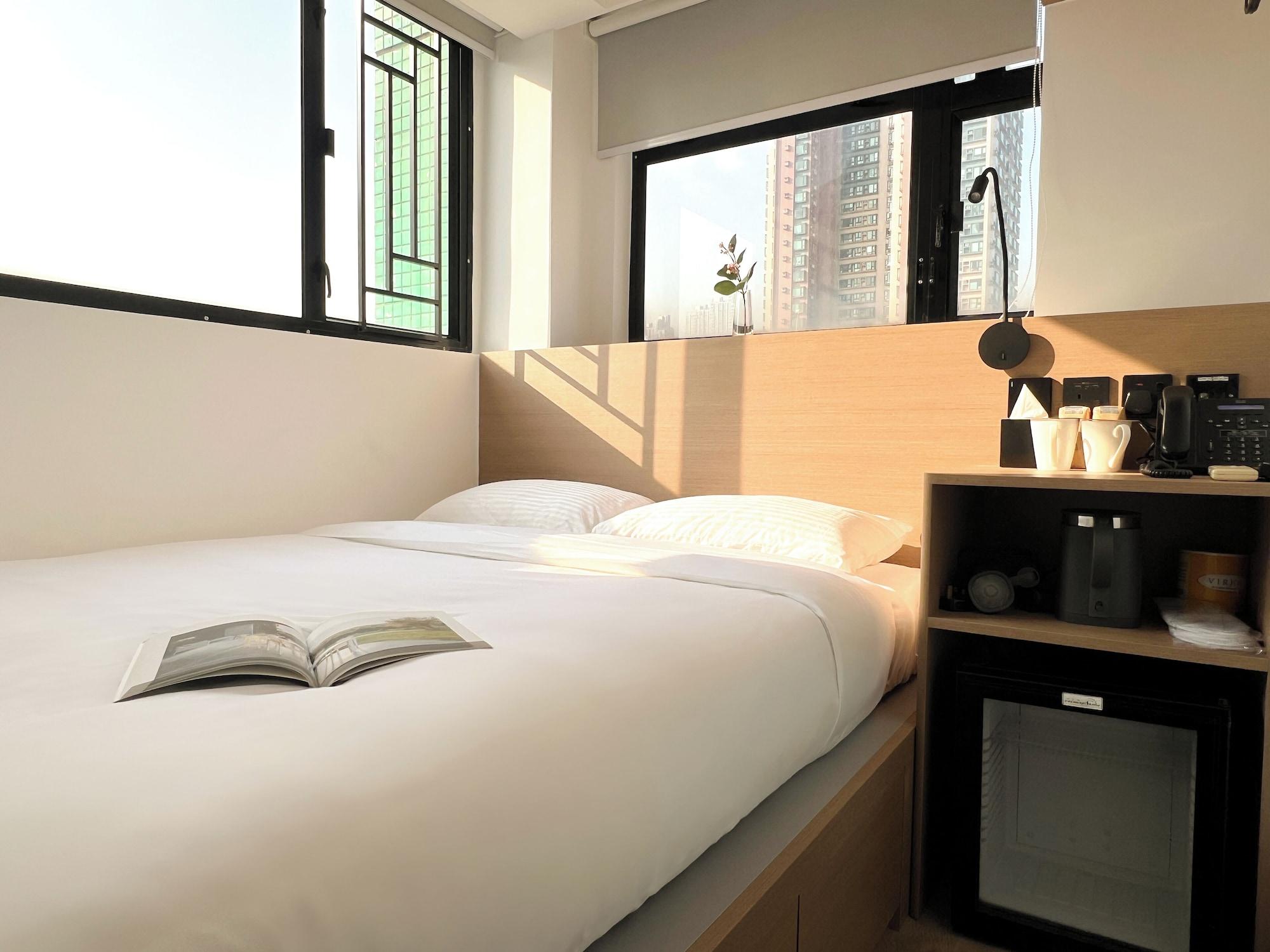 Cozy, Double Bed, Light Housekeeping