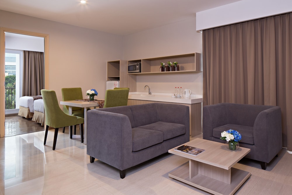 AYAKA SUITES 55/70