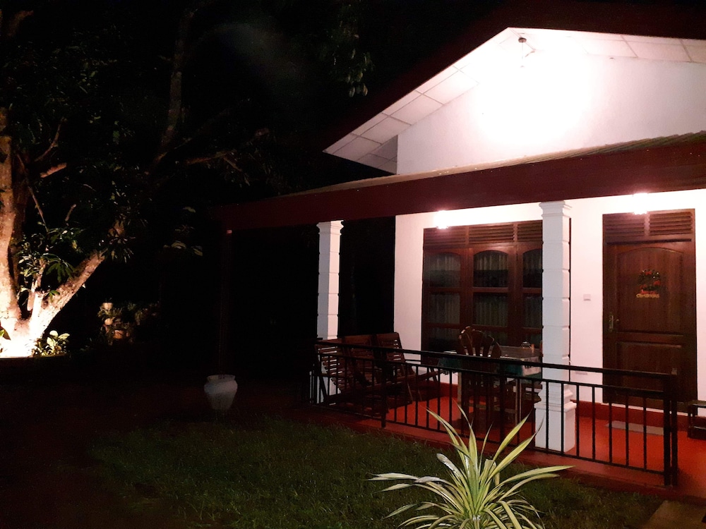 Sigiri Hibiscus Villa 2/28