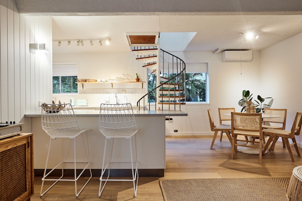Brunswick Chalet 53/70