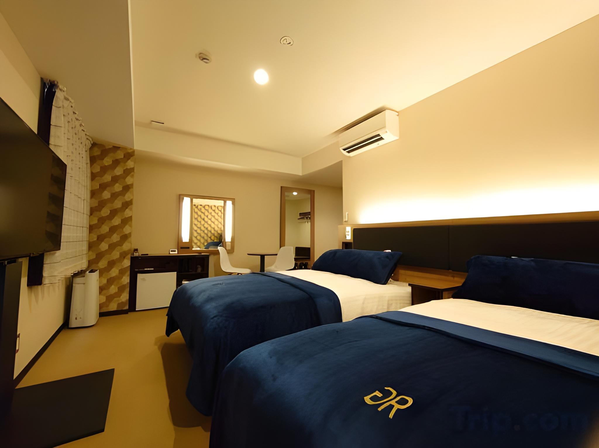Semi Room, 2 Semi Double Beds, Smoking