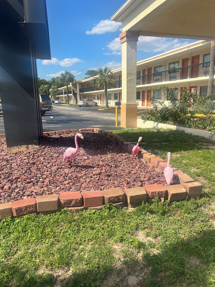 Hole Inn the Wall Hotel - Sunset Plaza - Fort Walton Beach 43/50
