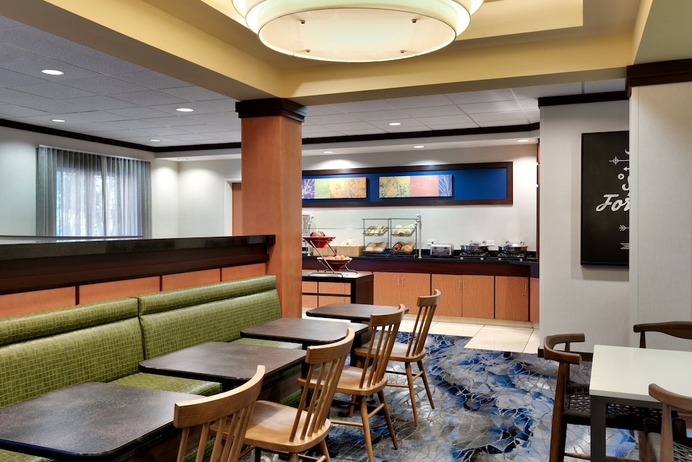 Fairfield Inn Suites Tallahassee Central 15/35