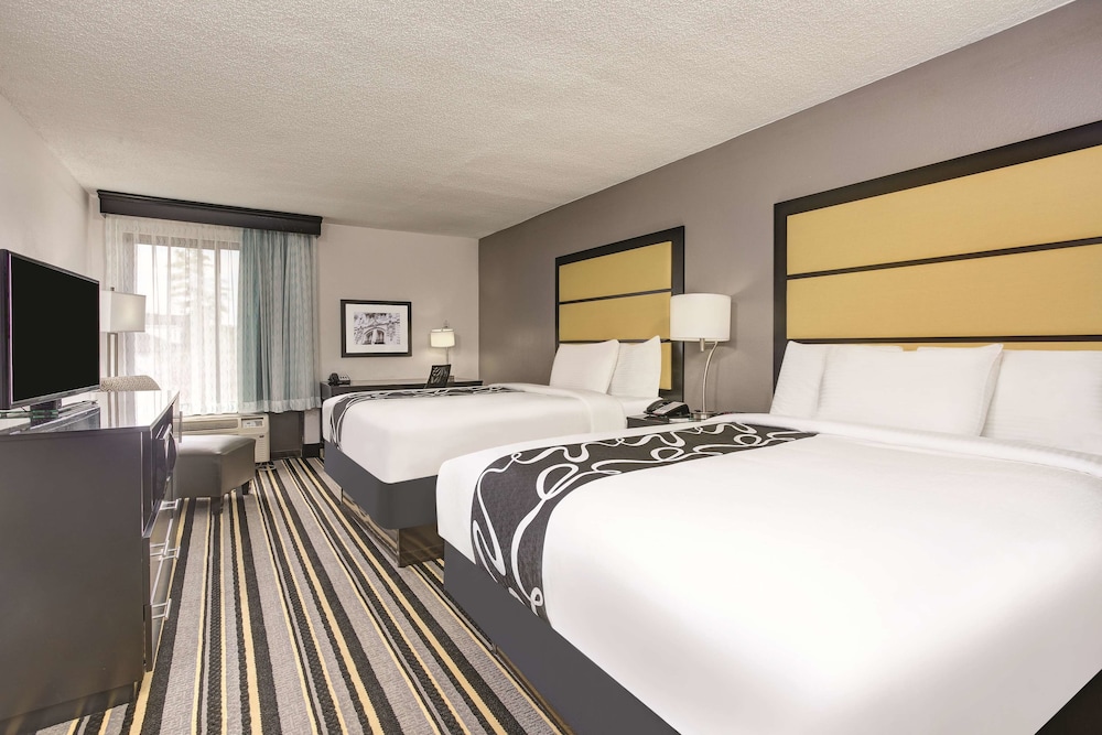 OYO Townhouse Jackson/Ridgeland 12/37