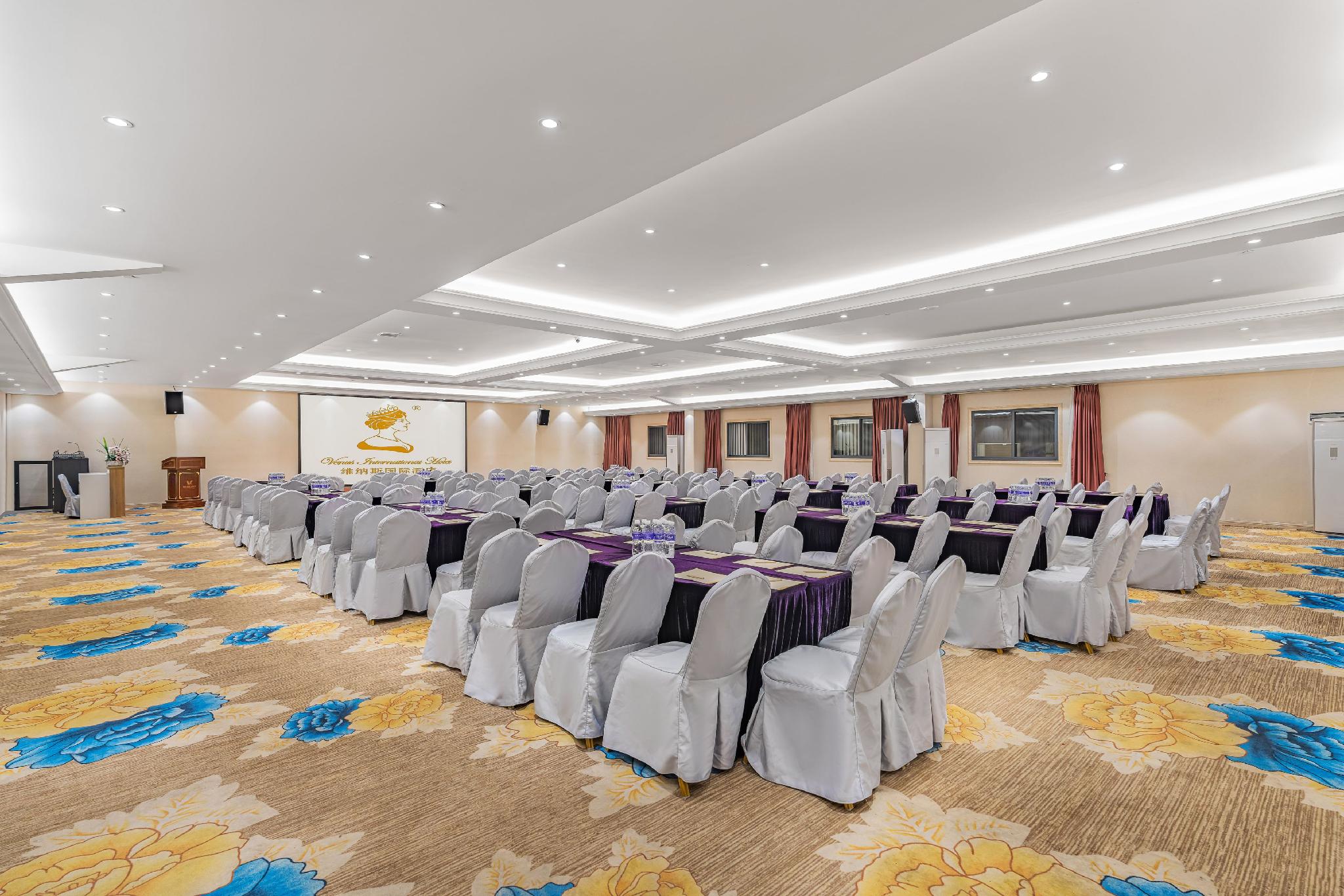 Venus International Hotel (Kunming Tongde Plaza) 51/60