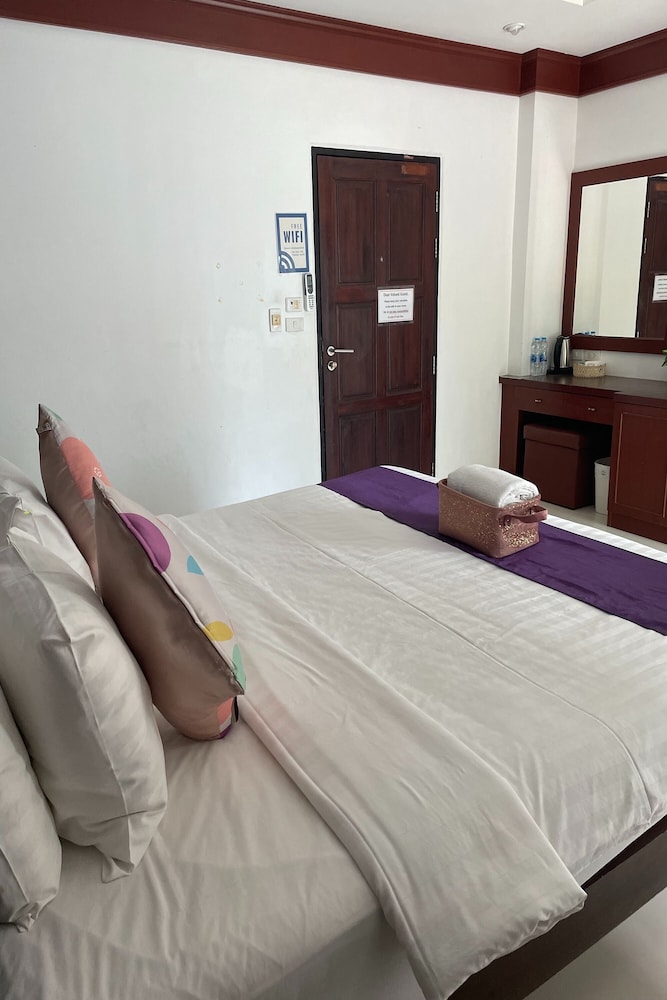 Aromdee at Naithon Beach 32/50