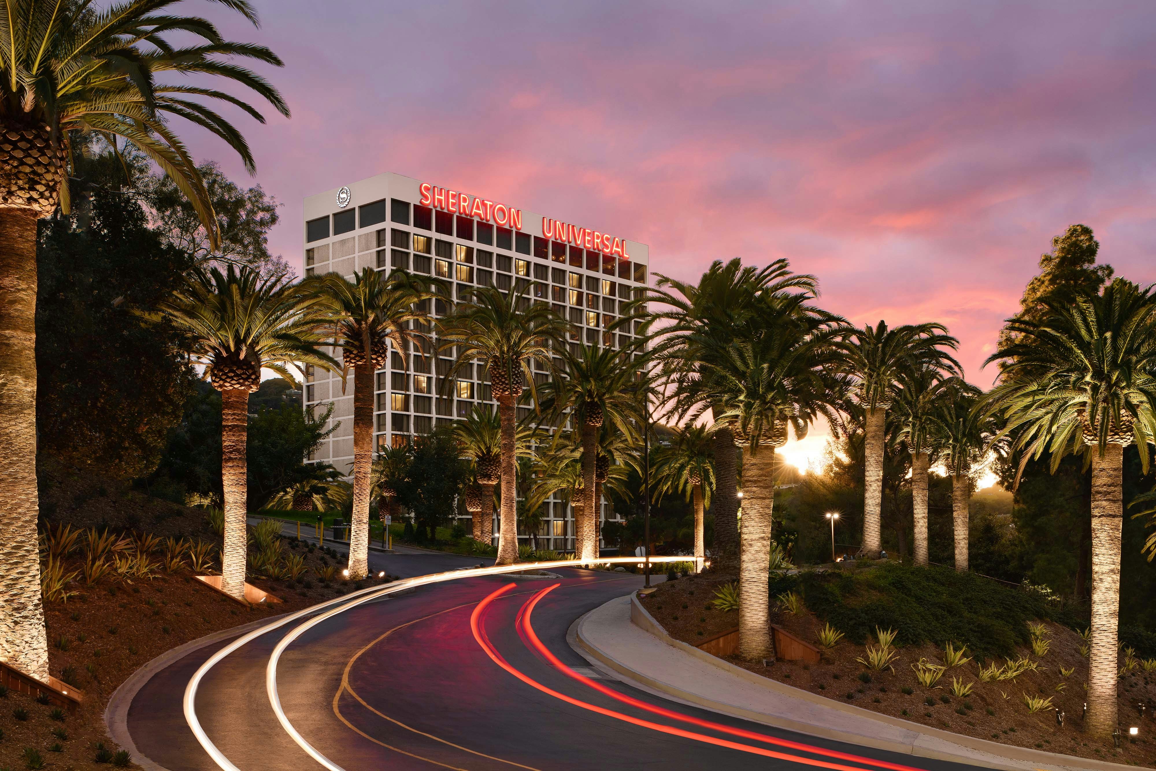 Sheraton Universal Hotel 32/33