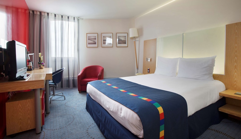 radisson hotel nice airport 22/82
