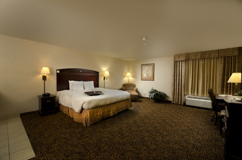 Hampton Inn & Suites Gallup 6/29