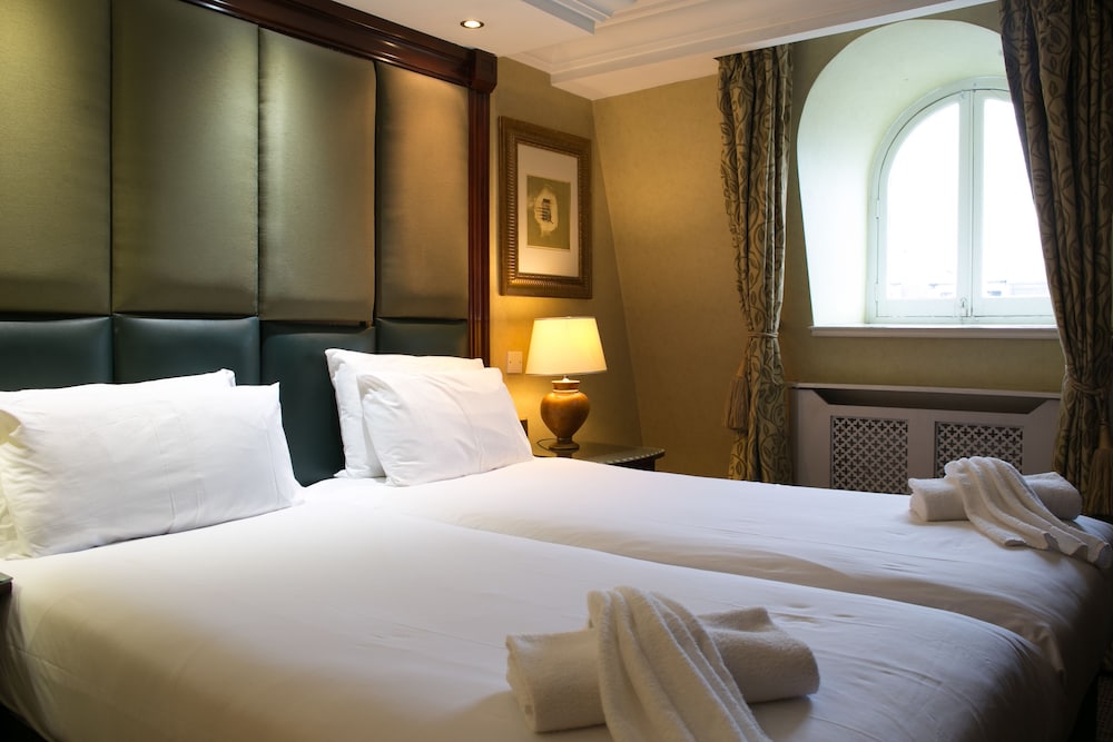 Dreamtel London Kensington 12/50
