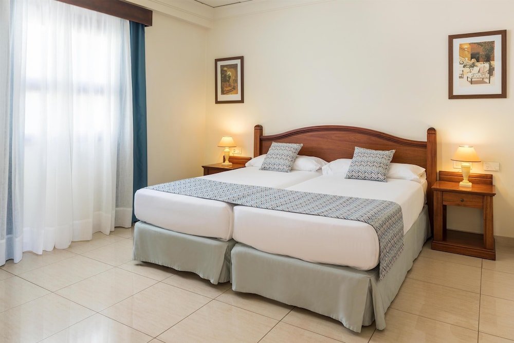 Marylanza Suites & Spa 7/50