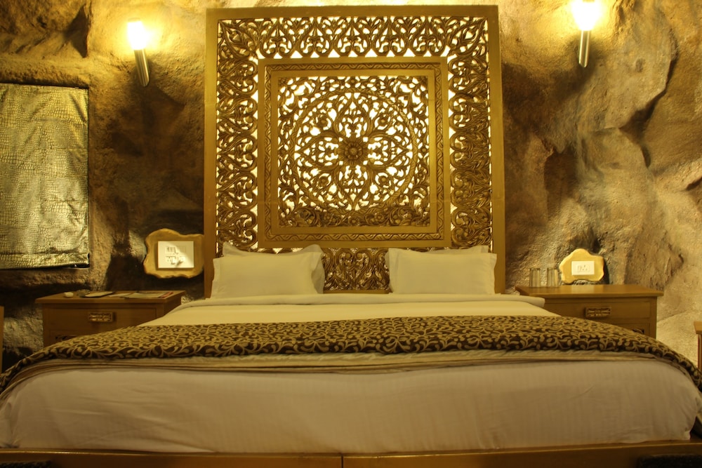 Tathastu Pench 8/58