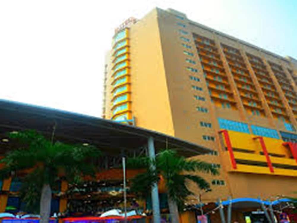 Palm Seremban Hotel 6/40
