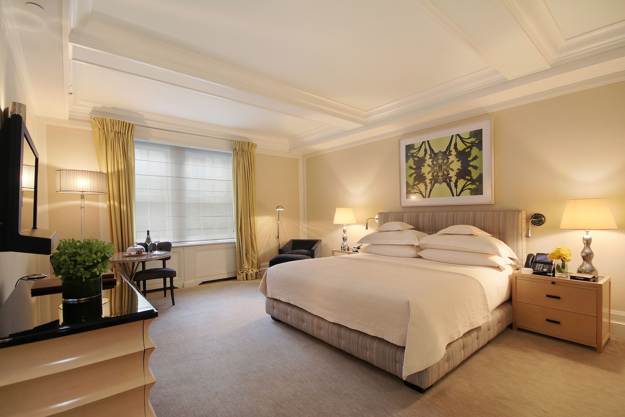 SEVENTY SEVEN, JUNIOR SUITE