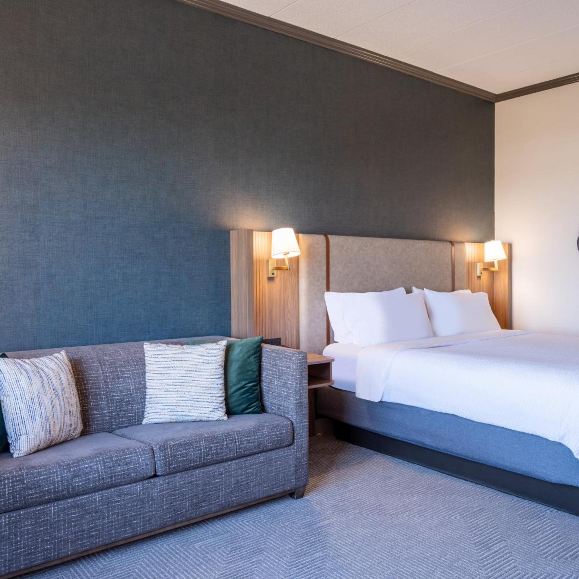 Deluxe, King Bed, Accessible
