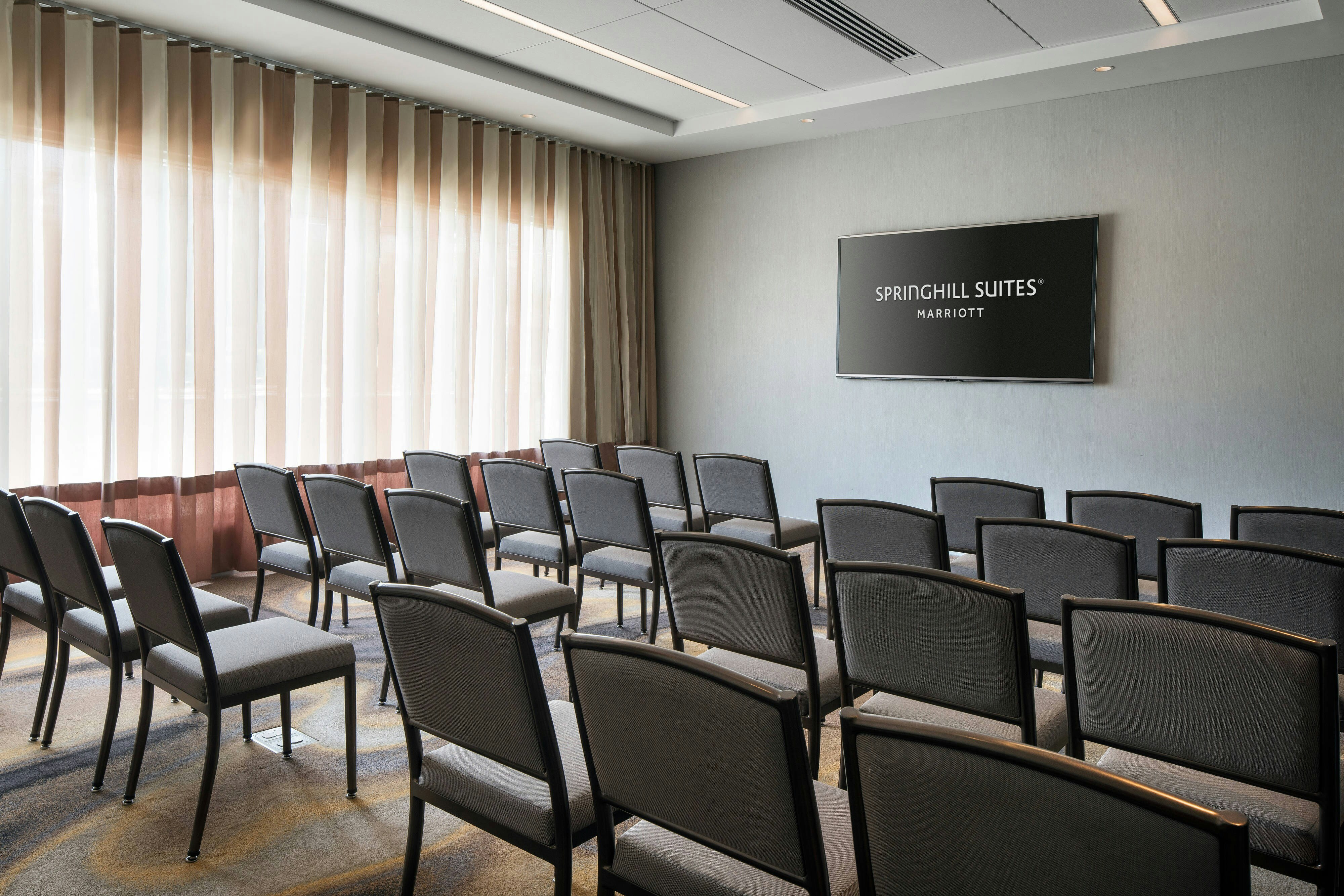 Springhill Suites Los Angeles Burbank/downtown 29/37
