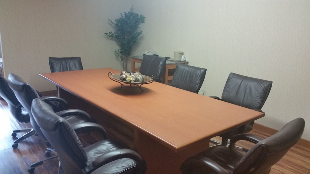 Woodfield Inn and Suites 54/60